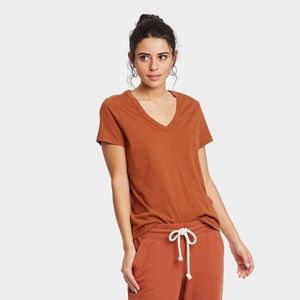 Universal Thread V-Neck T-Shirt Rust color